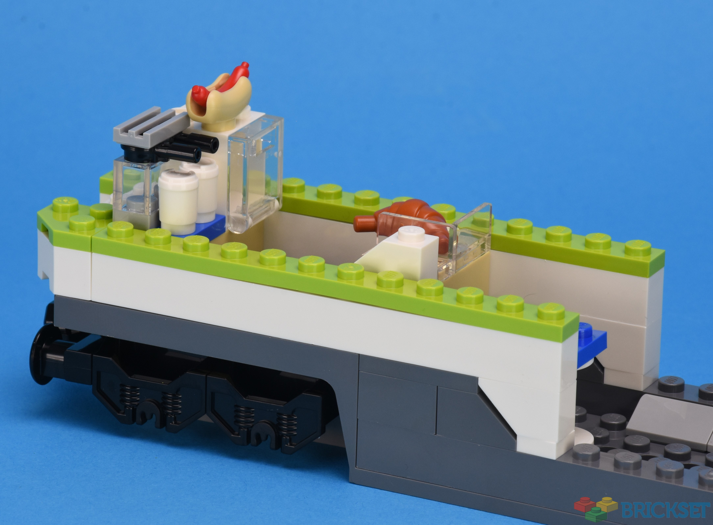 ＊kumi＊　0308 LEGO City Express Passenger Train Review (60337) - GJBricks